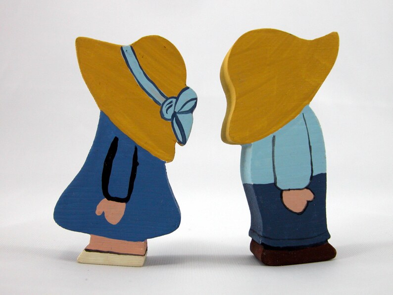 Handmade Wood Blue Dutch Farm Boy and Girl Figurines Hand Painted Knick Knack Country Farmhouse Home Decor
