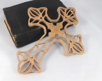 Wooden Cross: Victorian Style Fretwork Wall Art