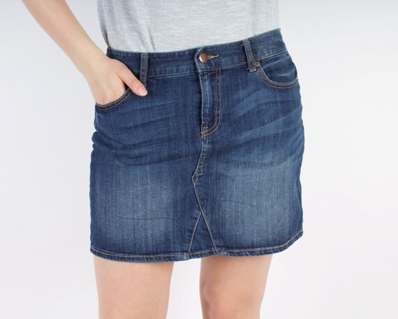 slim fit denim skirt