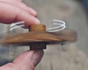 Toy for relaxation Fidget spinner Spinner made of natural wood Game spinner Wooden spinner Turntable for relaxation Spinner for relaxation