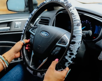 Black Cowhide Steering Wheel Cover