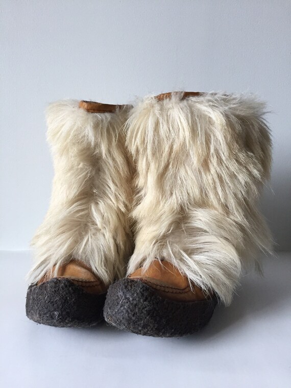 fur boots