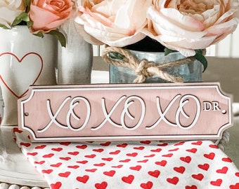 Valentines day decor / XOXO / Valentines decor / tiered tray decor / tray signs / Tray decor