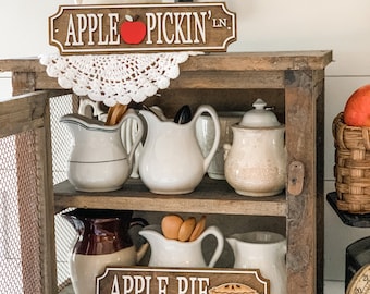 Apple Tiered Tray Sign | Fall Decor | Apple Pickin' Design