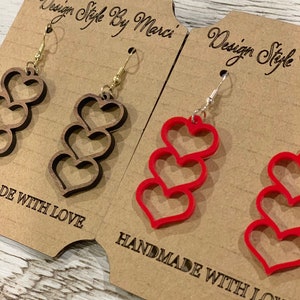 Heart earrings / Dangling earrings / Wood earrings / Valentines jewelry / jewelry for her