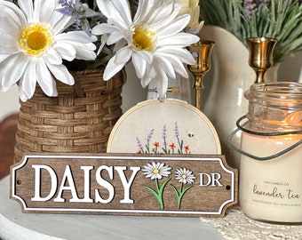 Daisy DR / Daisy sign / Spring decor / tiered tray decor / tray signs / Tray decor / Spring sign