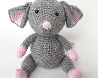Amigurumi crochet pattern: Mouse