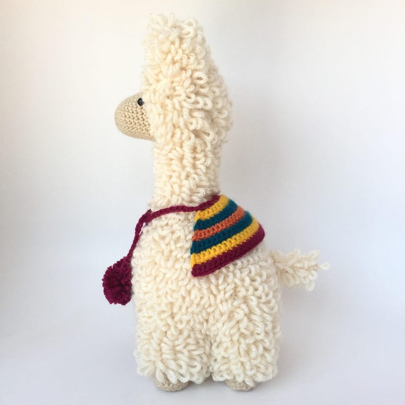 Crochet amigurumi pattern: Llama image 3