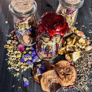 Spell Jar / Dried Flowers & Herbs / Witch Jar / Ritual