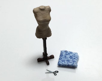 Quarter Inch Scale 1:48 Dress Form Kit Dollhouse Miniature Sewing