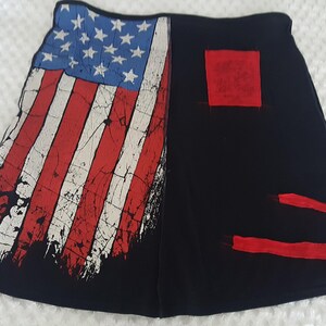 4th of July skirt, Upcycled skirt, t shirt skirt, repurposed skirt, OOAK skirt, USA flag skirt, black up cycled skirt, chicago USA skirt,