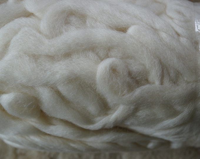 Northern Lights Merino undyed bare wool roving, sale price free shipping offer