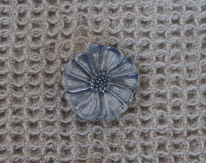 Wild Rose Danforth pewter vintage button made in the USA