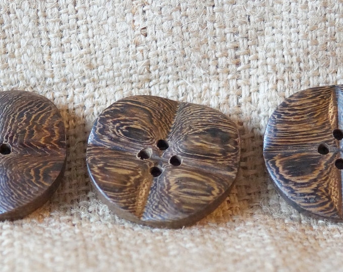 Wood Button: Flower Button