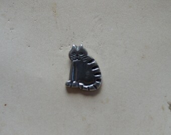scatter pins from Danforth various animals pewter vintage supply made in the USA