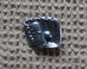 Baseball glove button vintage Danforth pewter made in the USA