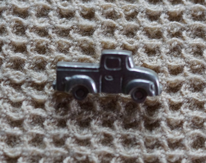 Pickup truck button vintage Danforth made in the USA