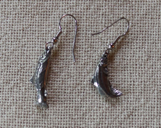 Fish earrings wire vintage Danforth pewter made in the USA
