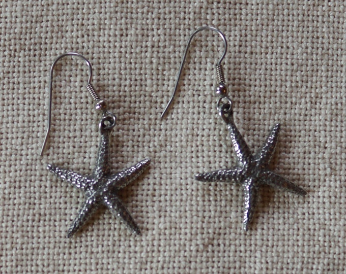 Starfish earrings dangle pewter wires from Danforth pewterers vintage new