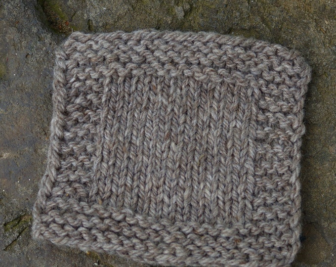 Medium Gray sheep 3 ply worsted weight Aran wool farm yarn American wool small American farm