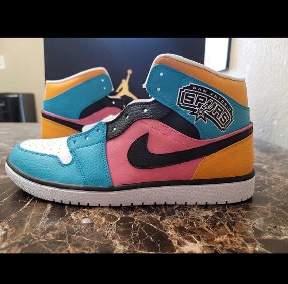 Spurs are giving away custom Fiesta-inspired Jordan 1