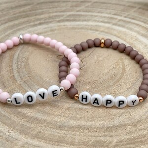 Pulsera de amistad cuentas acrílicas pulsera joyería personalizada con iniciales con cuentas de letras blancas