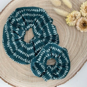 Jersey Scrunchie Haarelastiek Reigen op groenblauw