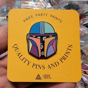 Mandaflorian Enamel Pin