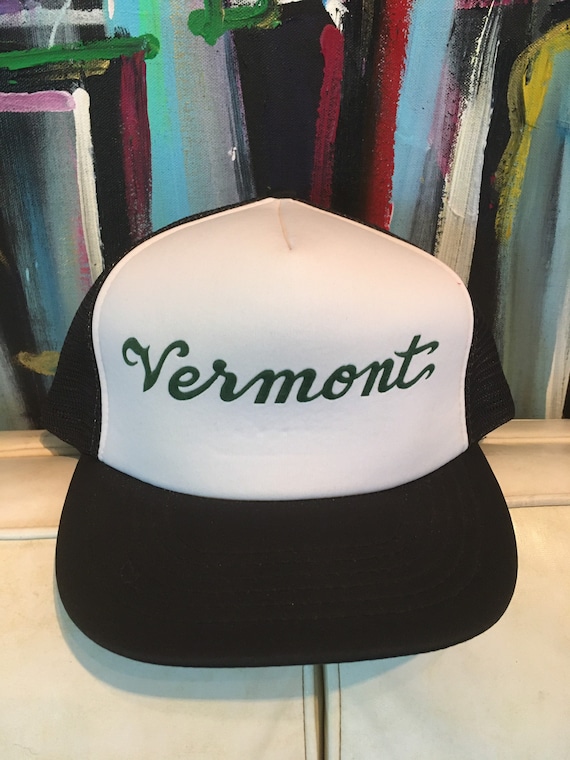 Vintage 1980s Vermont Souvenir Tourist Black White