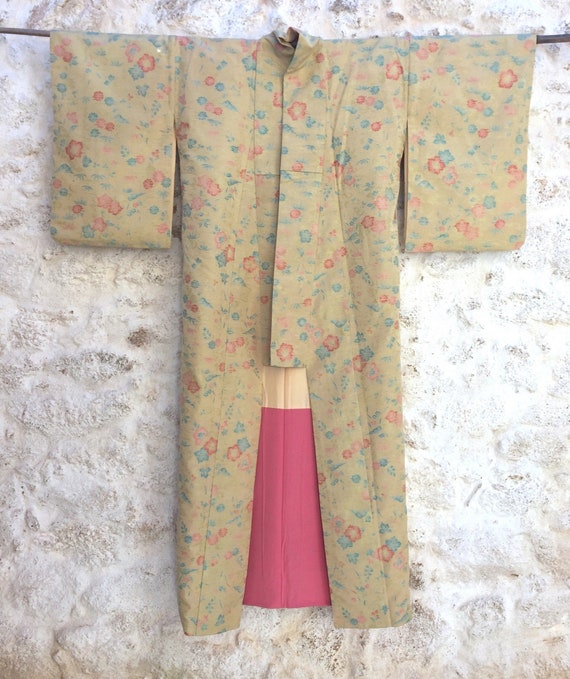 Vintage Japanese Kimono / Floral Print Silk Kimono