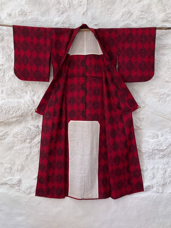 Red Wool Vintage Kimono: Diamond Pattern, Handmade in Japan View 2