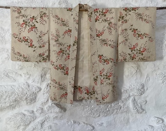 Crèmekleurige zijdeachtige vintage haori, korte ikatkimono
