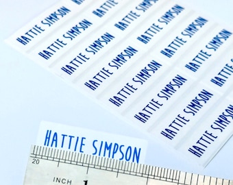 Wasserdichte Namensaufkleber: Klare Etiketten mit blauer Tinte, personalisiert