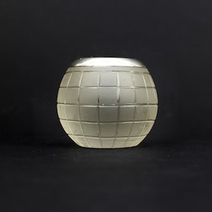 1902 Silver Rim Glass Match Striker, en forme de balle de golf