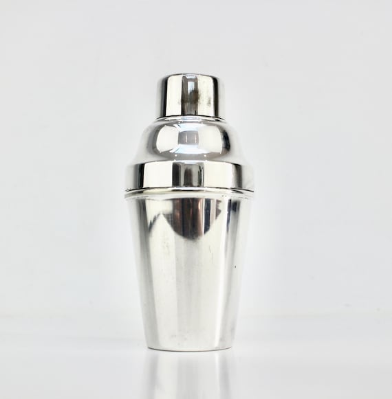 Shaker métal argenté très bon état - Arts de la table