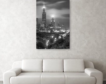 Chicago Illinois Skyline B&W Wall Art Print - Downtown Chicago Black and White - Illinois Urban Cityscape Scene Architecture