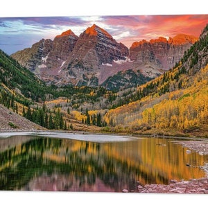 Maroon Bells Autumn Landscape Art Print: Aspen Colorado