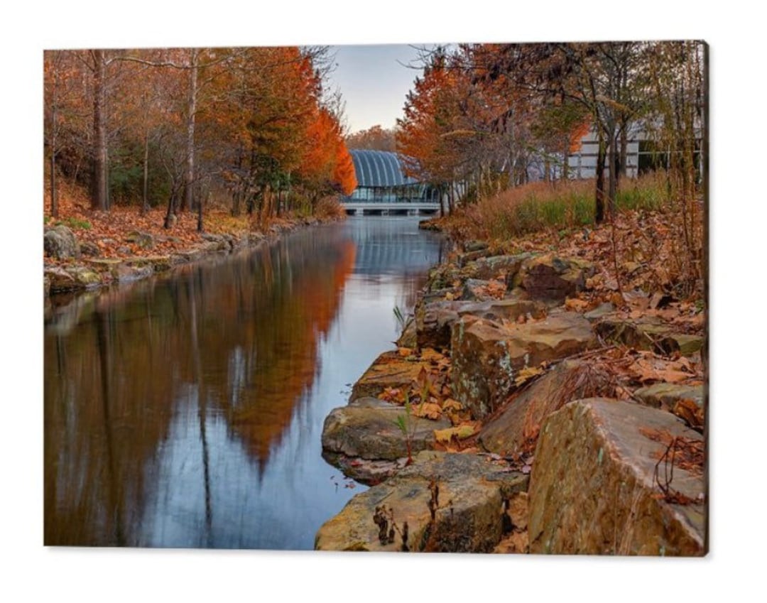 Crystal Bridges Autumn Landscape, Art Museum, Bentonville Arkansas, Northwest Arkansas, Fall