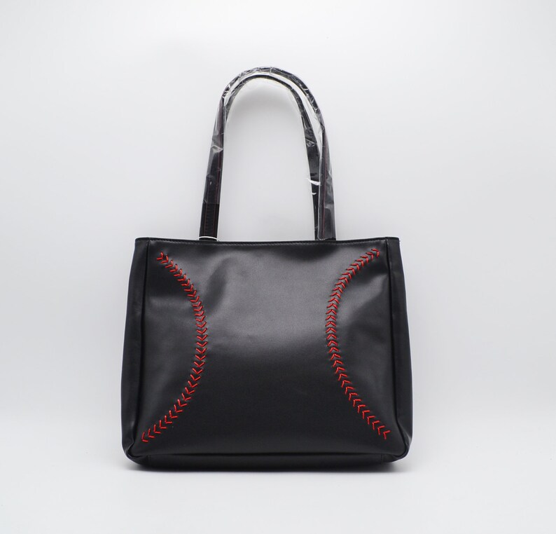 Leather Baseball Seam Purse Black