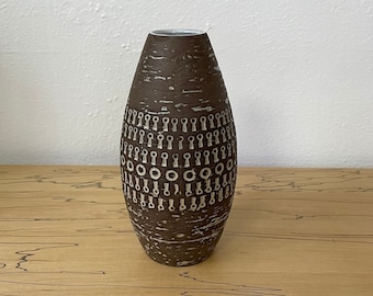 Vintage 1960s Upsala Ekeby Mexico Vase | Mari Simmulson | Brown Oval Vase with Relief Decor | Mid Century Scandinavian Swedish Design