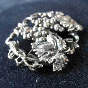 Vintage Silver Berries Brooch Ladies pin Collectible jewelry 1950's Grapes Design image 3