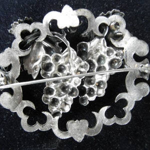 Vintage Silver Berries Brooch Ladies pin Collectible jewelry 1950's Grapes Design image 4