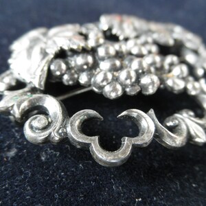 Vintage Silver Berries Brooch Ladies pin Collectible jewelry 1950's Grapes Design image 2