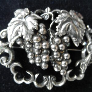 Vintage Silver Berries Brooch Ladies pin Collectible jewelry 1950's Grapes Design image 5