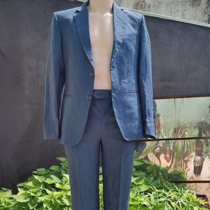 Custom Linen Suit Vest for Men: Classic Elegant Design