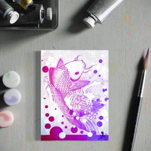 Biglietto d'auguri con tatuaggio tribale di carpa koi in formato A5, stampa giapponese e design in stile tatuaggio in tonalità di rosa e viola