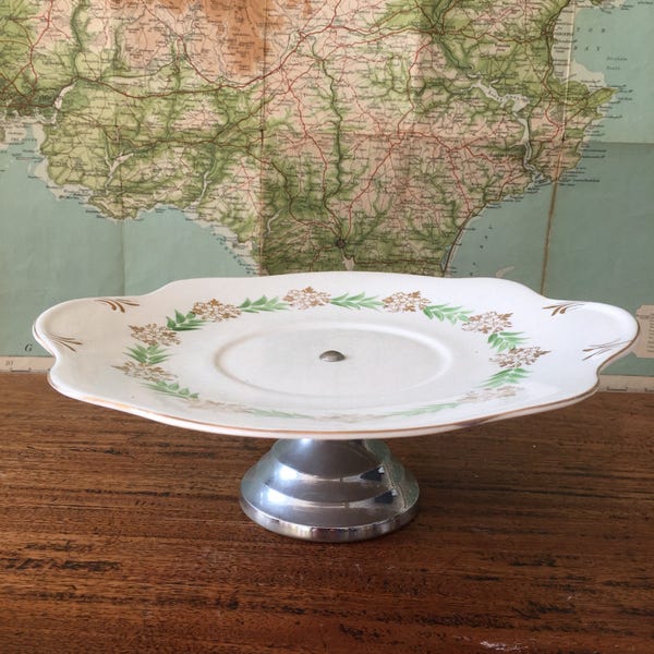 Vintage cake stand - Green & gold 1950s ceramic cake stand - vintage cake plate - Christmas cake plate