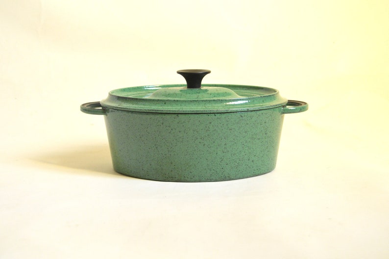 Green enameled cast iron casserole dish image 1