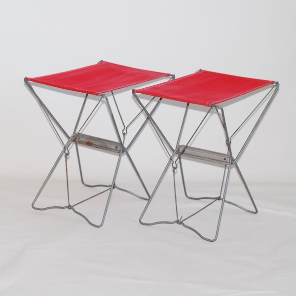 Paire de tabourets pliants modèle suzy design adrian reed