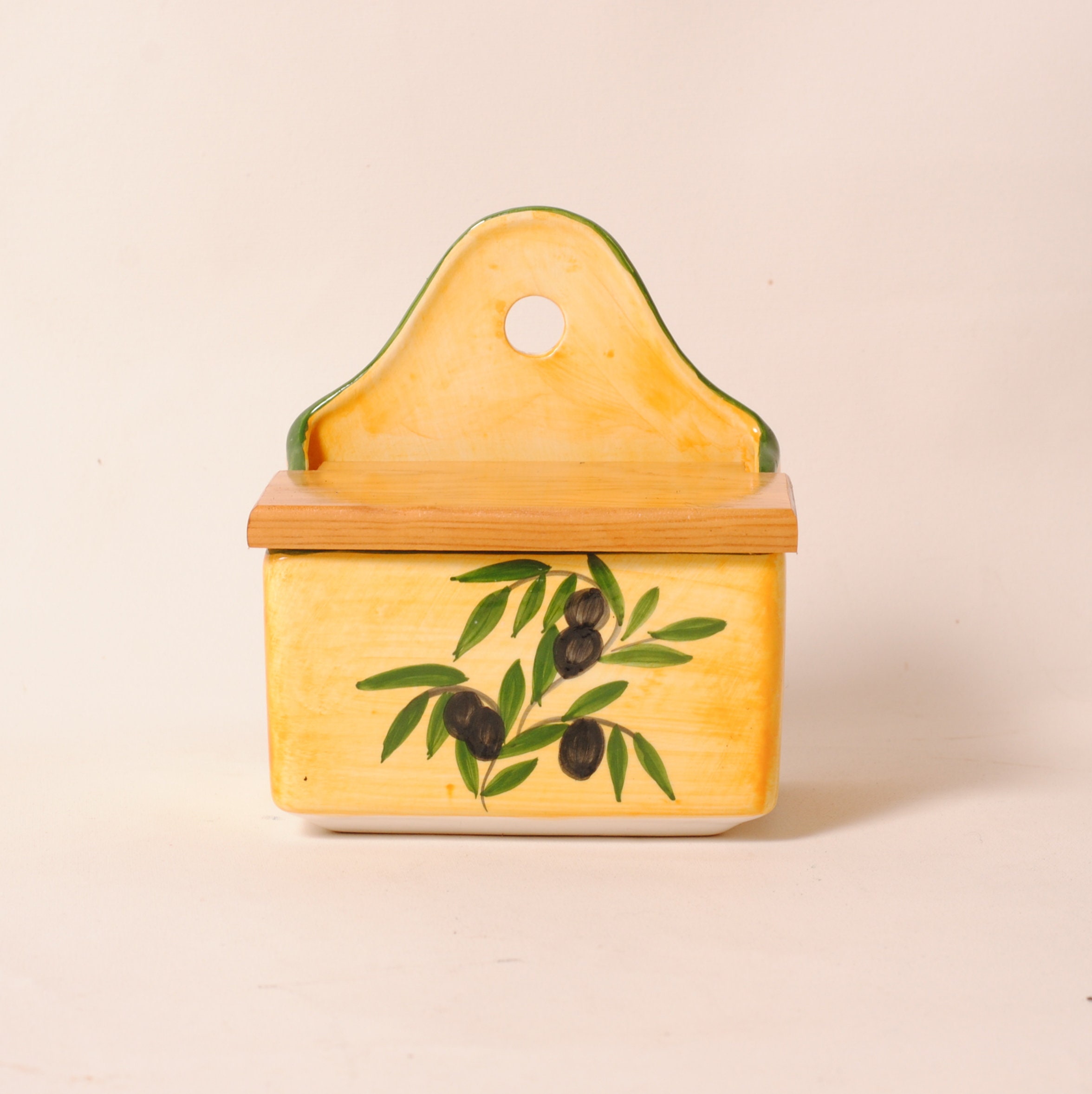 Boite à Sel Murale Provençale en Céramique